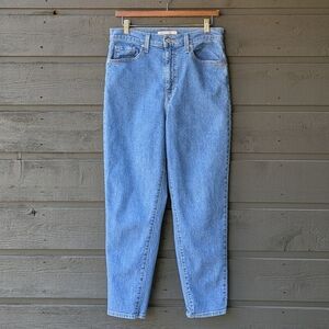 Levi's High-Waisted Taper Blue Jeans Women's Size W29 L27 Stretch Medium Wash